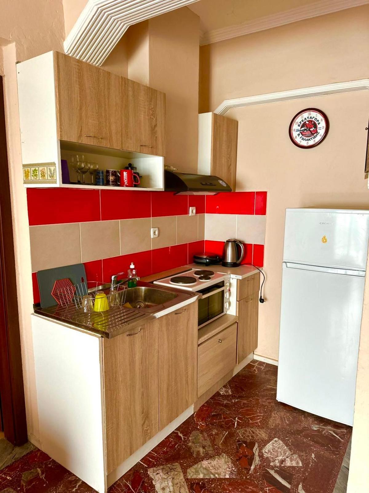 Ammos Apartments ネア・カルヴァリ エクステリア 写真